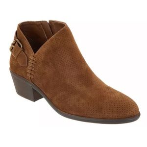 Vince Camuto Parveen Suede Booties in Pumpernickel - NWOT